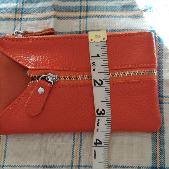 Leather Id/Coin/Key Wristlet - Picture 8 of 9